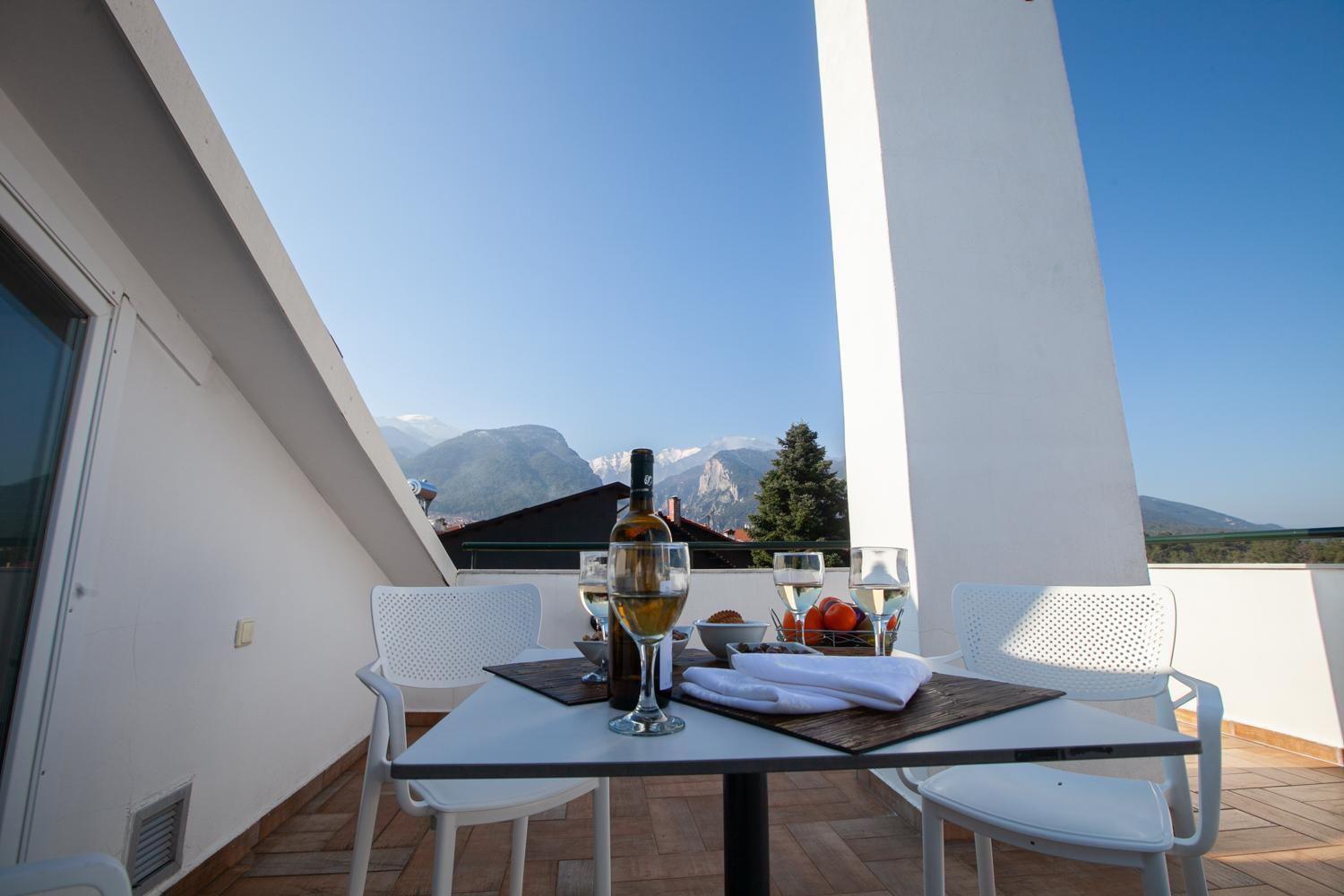 Rodon Apartment With Great View, Sauna And Jacuzzi 리토코론 외부 사진